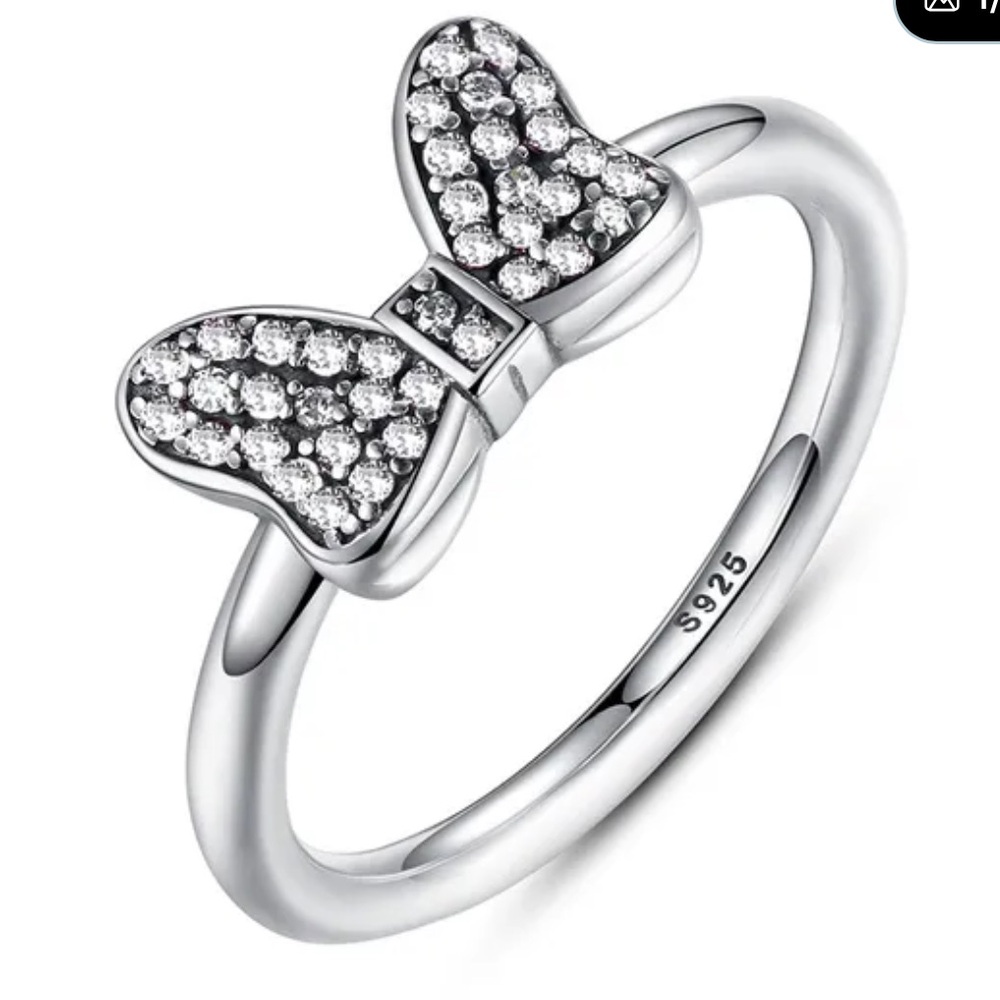 Minnie’s Bow Ring Silver Size 6